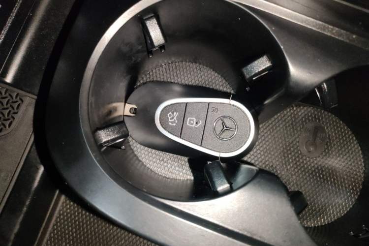 Used Mercedes-Benz C-Class New Energy 2023 C 350 eL Interior 1