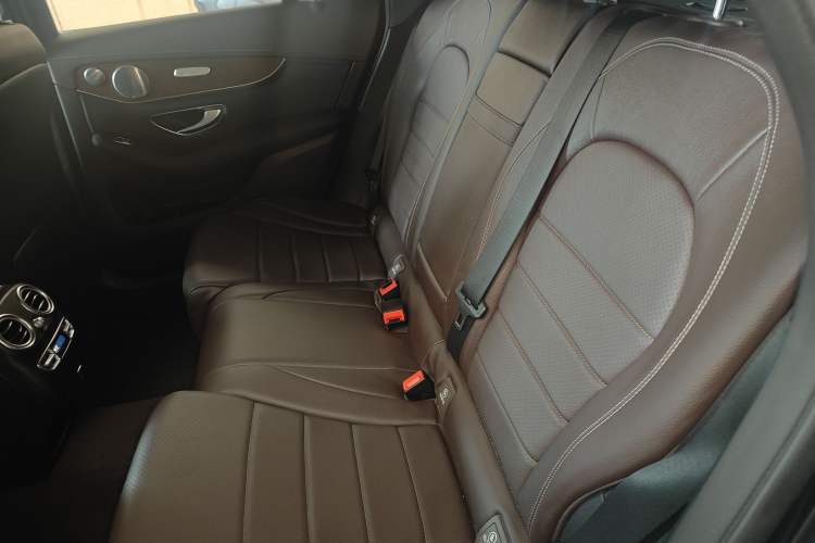 Used Mercedes-Benz GLC 2020 GLC 300 L 4MATIC Luxury Model
