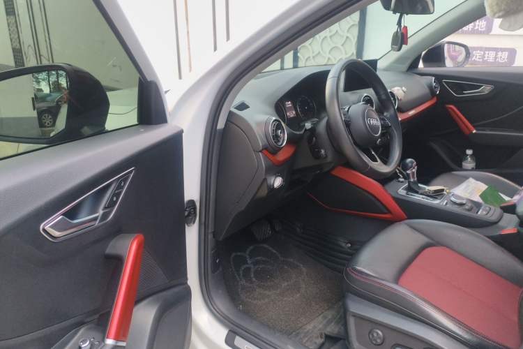 Used Audi Q2L 2018 35 TFSI Fashion Dynamic Version China VI Emission Standard
