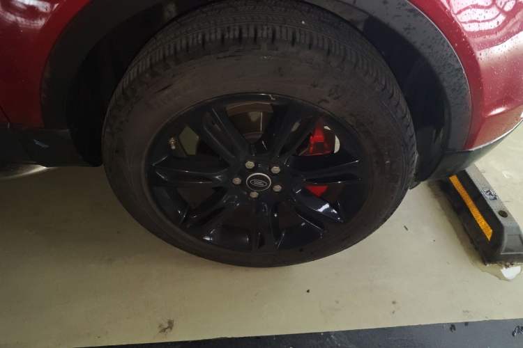 Used Land Rover Range Evoque 2016 2.0T SE PLUS Smart Enjoyment Edition Right Front Wheel Hub