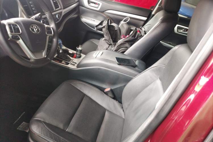 Used Toyota Highlander 2015 2.0T Four-Wheel Drive Luxury Edition 7-Seater
