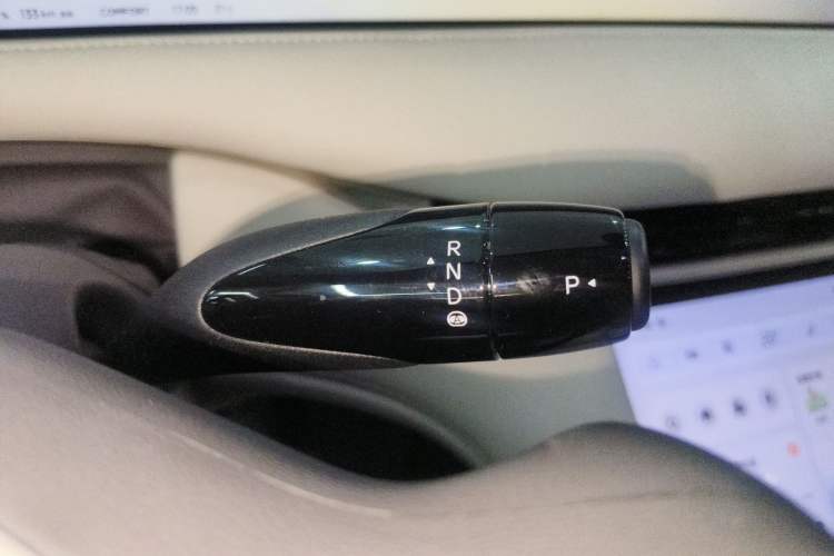 Used IM LS6 2025 Lingxi Intelligent Driving Edition Gear Lever