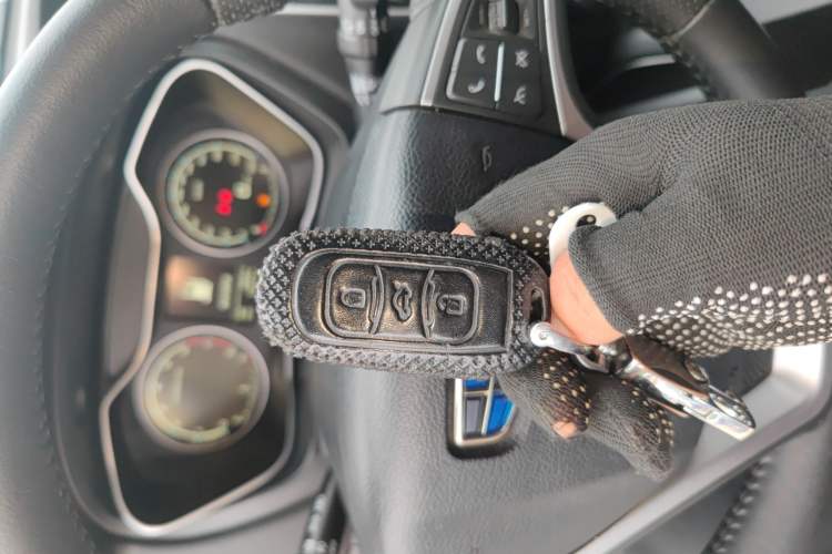 Used Geely Auto Vision X6 2016 1.8L Manual Luxury Model