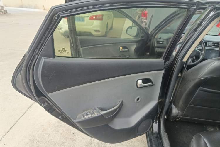 Used Kia K2 2012 Sedan 1.4L Automatic GLS Commemorative Edition