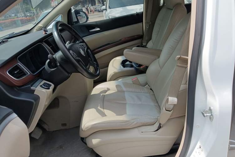 Used Buick GL8 2017 25S Luxury Version China V Standard