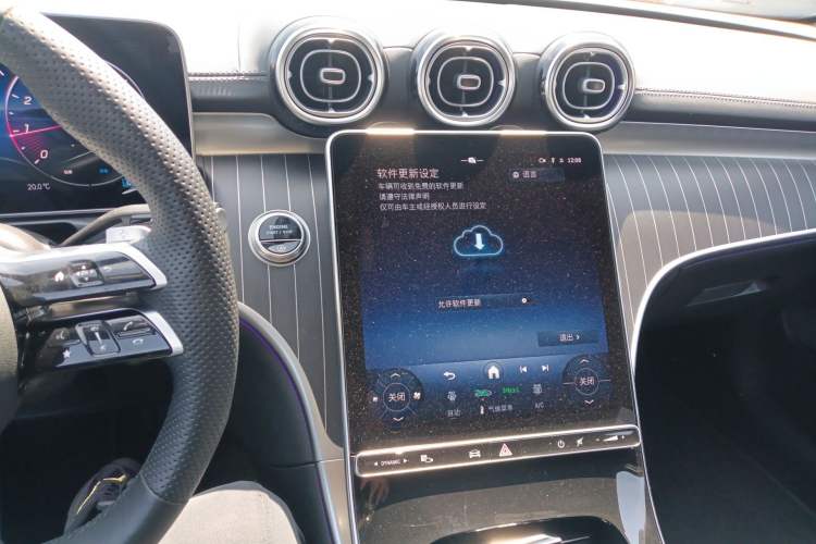 Used Mercedes-Benz C-Class 2024 Facelifted C-Class 260 L Night Edition Sports Version Audio And AC Panel