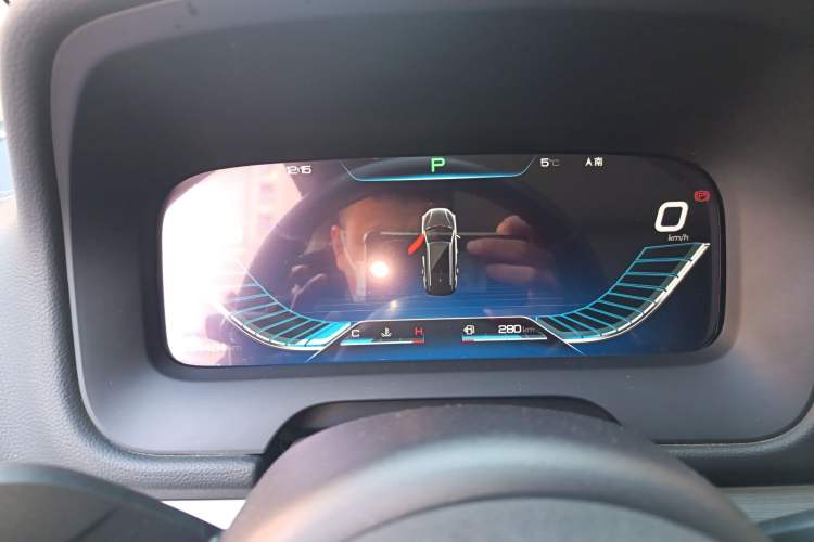 Used BYD Tang 2018 2.0T Automatic SmartConnect Prestige 7-Seater China V Standard