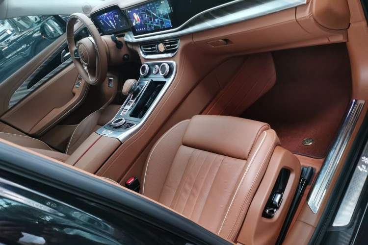 Used Hongqi H9 2022 2.0T Smart Connect Flagship Edition
