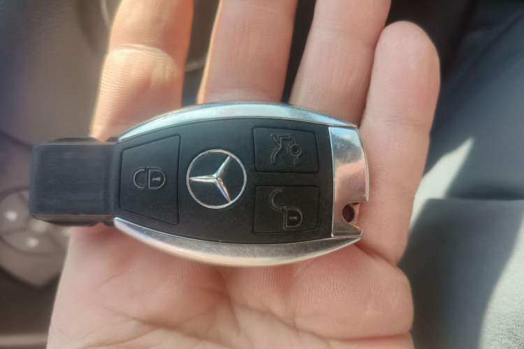 Used Mercedes-Benz GLK-Class 2011 GLK 300 4MATIC Dynamic Model