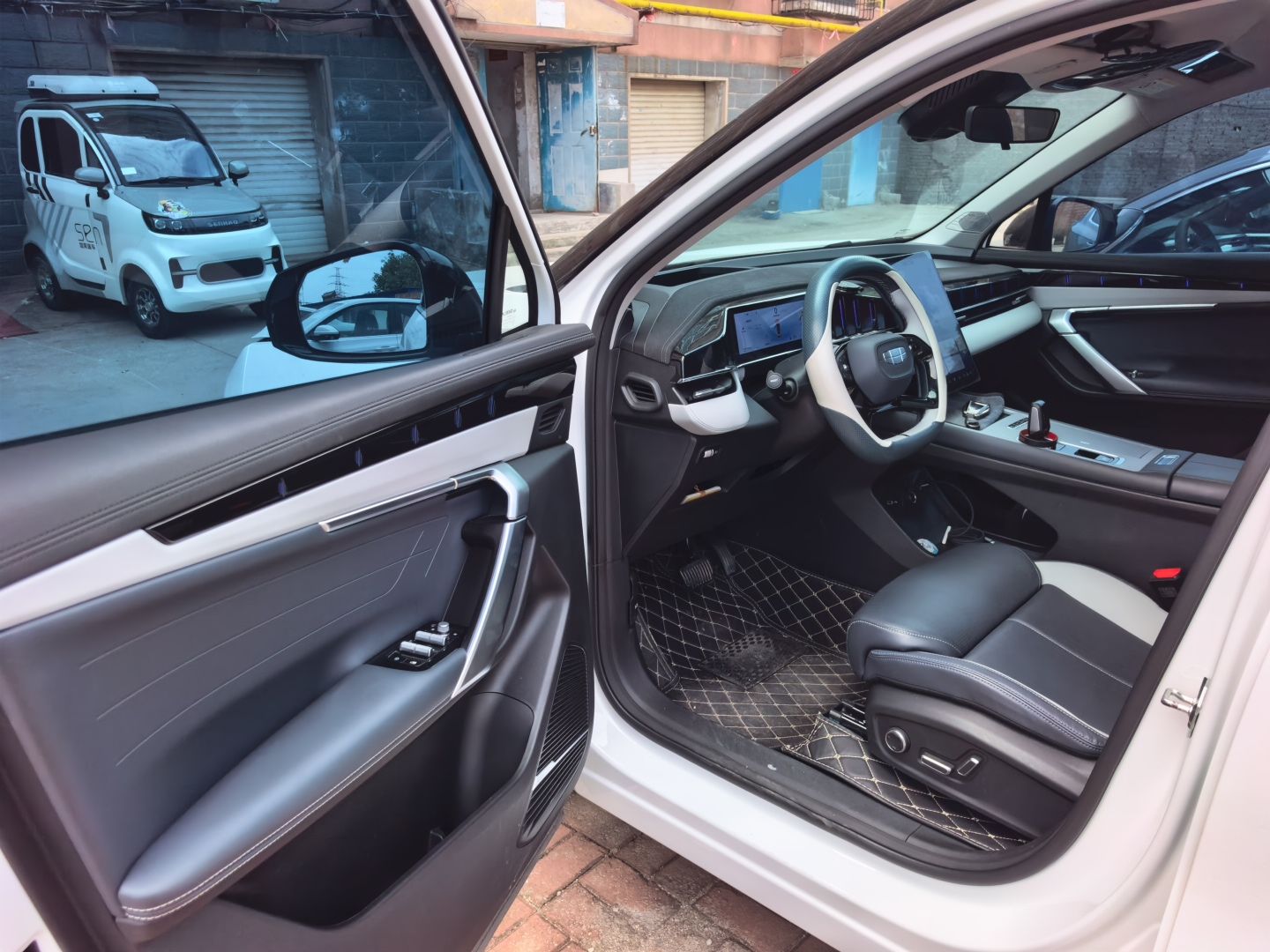 Geely Auto FX11 2024 1.5TD DCT Flagship Edition — снимка 16