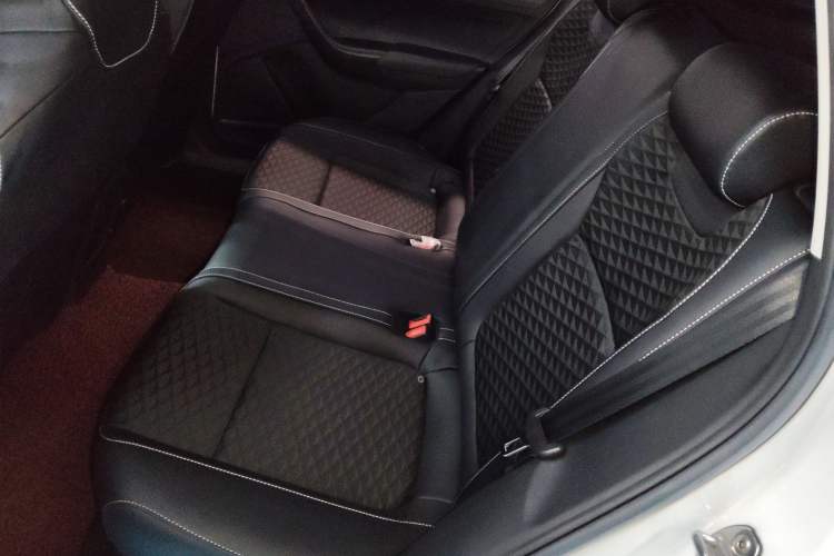 Used Skoda Kamiq 2018 1.5L Automatic Comfort Edition China VI Standard Left Rear Seat