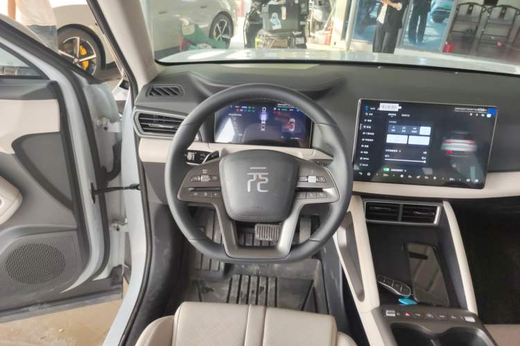 Used BYD Yuan UP 2025 Intelligent Driving Version 401 KM Dynamic Edition
