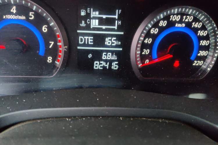 Used Zotye Z300 2012 1.5L Manual Elite Edition Odometer Close Up