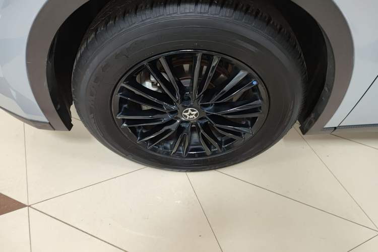 Used Venucia V 2021 260T Idol Edition
