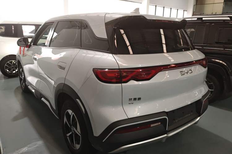 Used BYD Yuan UP 2024 401KM Leading Edition Rear Left 45 Deg