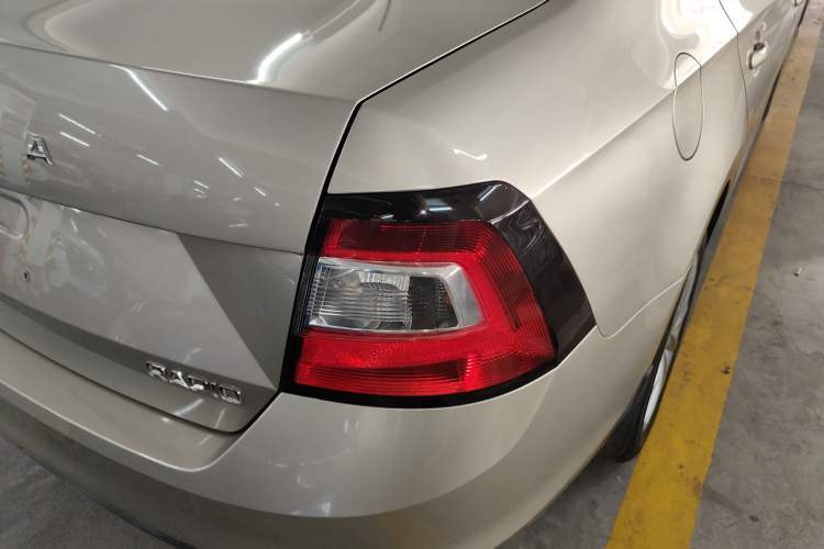 Used Skoda Rapid 2019 1.5L Automatic Comfort Edition China VI Standard