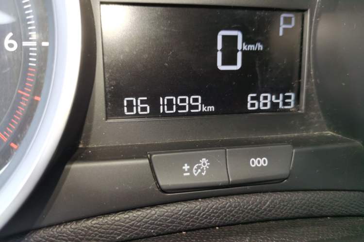 Used Peugeot 408 2015 1.2T Automatic Luxury Edition Odometer Close Up