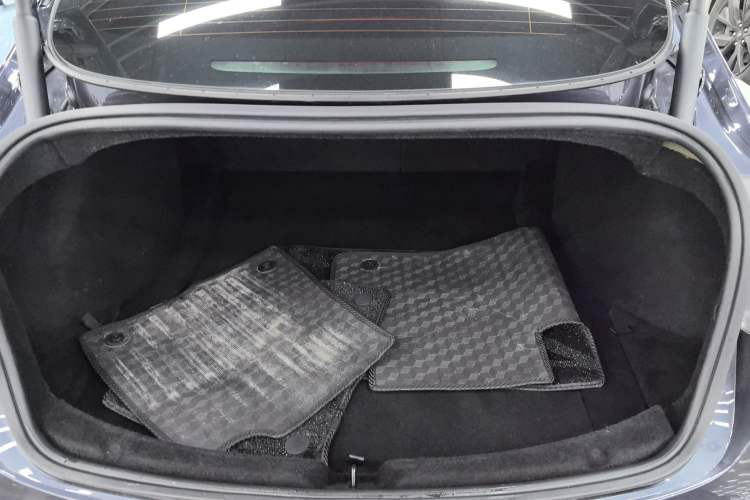 Used Tesla Model 3 2023 Rear-Wheel-Drive Version Trunk