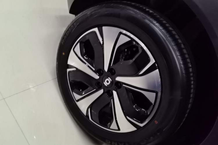 Used CHANGAN NEVO Q05 2026 Model 506 Laser Ultra+ Right Rear Wheel Hub