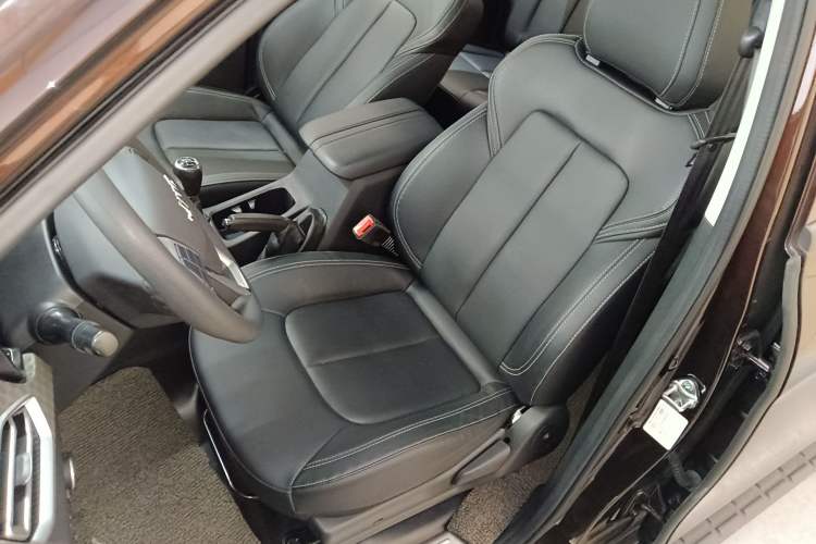 Used JMC Baodian 2023 2.5T Diesel 4x4 Comfort Edition Long Wheelbase JX4D25A6L