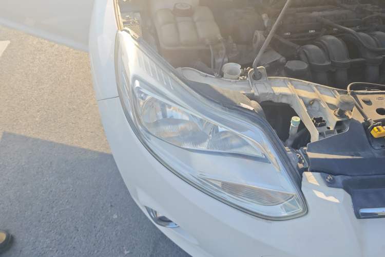 Used Ford Focus 2012 Sedan 1.6L Automatic Fashion Edition
