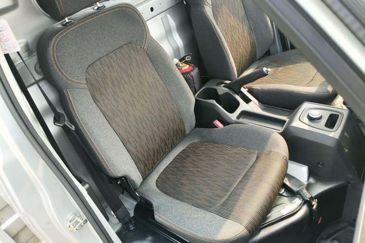 Used Karry Xiaoxiang X7 2024 AVIC Battery (3815 Cargo Box) Side-Panel Truck – Deluxe Model Right Front Seat