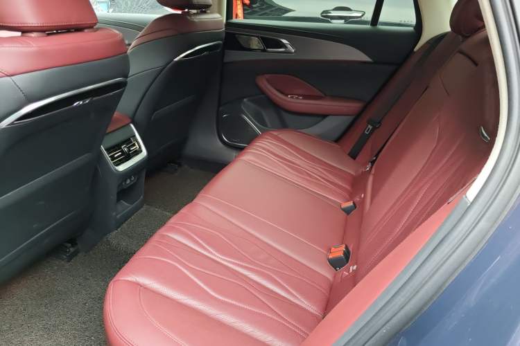 Used Hongqi H5 2024 2.0T Automatic Smart Connect Flagship Edition Left Rear Seat