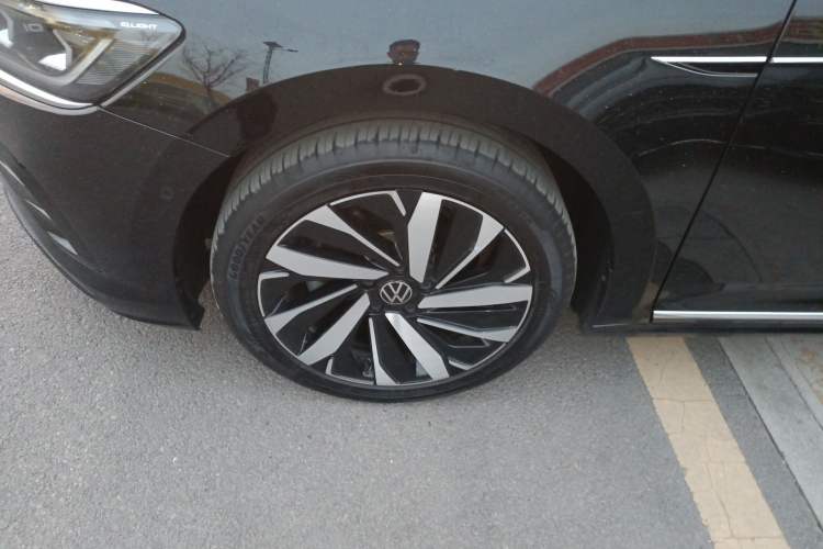 Used Volkswagen Passat 2023 Facelift 330TSI Luxury Edition