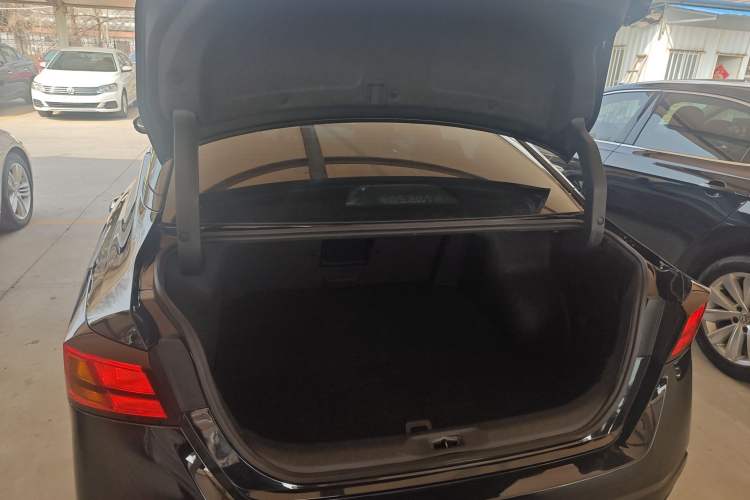 Used Nissan Teana 2021 2.0L XL Comfort Edition
