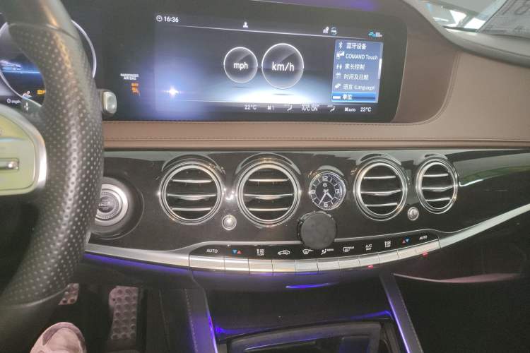 Used Mercedes-Benz S-Class 2020 S 450 L 4MATIC Exclusive Edition Audio And AC Panel