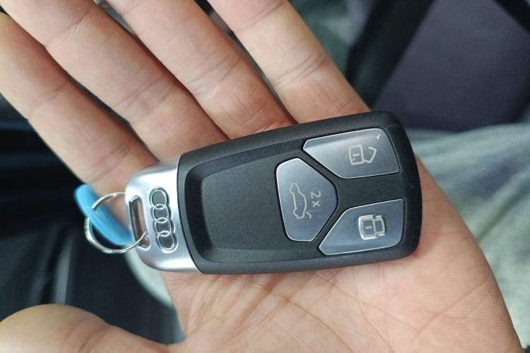 Used Audi Q5L 2022 40T RS Package Performance Model
