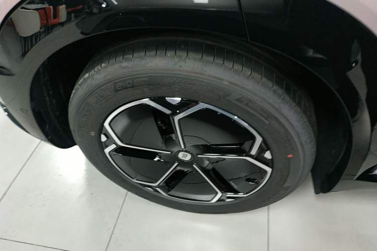 Used Xiaomi Auto YU7 2025 Ultra-Long Range Rear-Wheel Drive Version