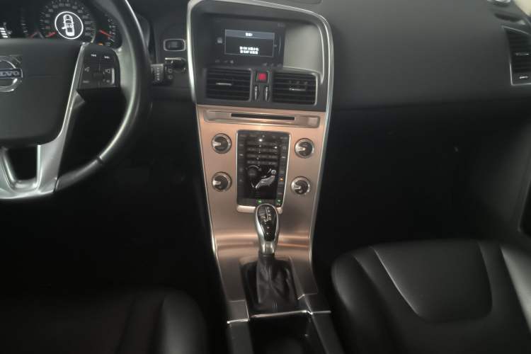 Used Volvo XC60 2015 T5 Smart Upgrade Model