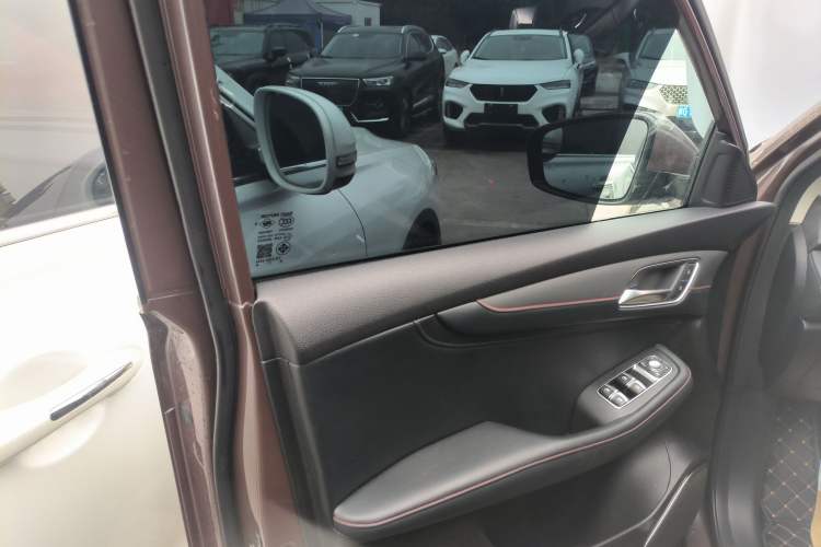 Used MG Pilot 2021 300TGI Automatic Two-Wheel Drive Fuel-Efficient Luxury Edition