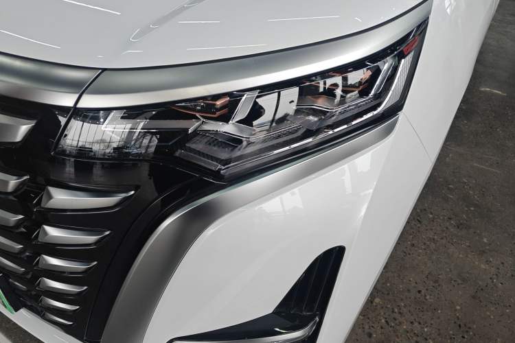 Used Denza D9 2024 DM-i 980 Four-Wheel Drive Prestige Model