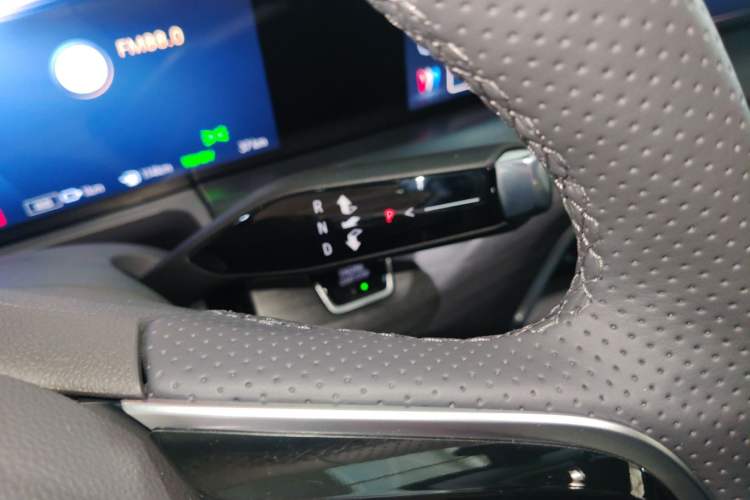 Used Buick GL8 New Energy 2025 Lu Shang Smart Enjoyment Edition 7-Seater
