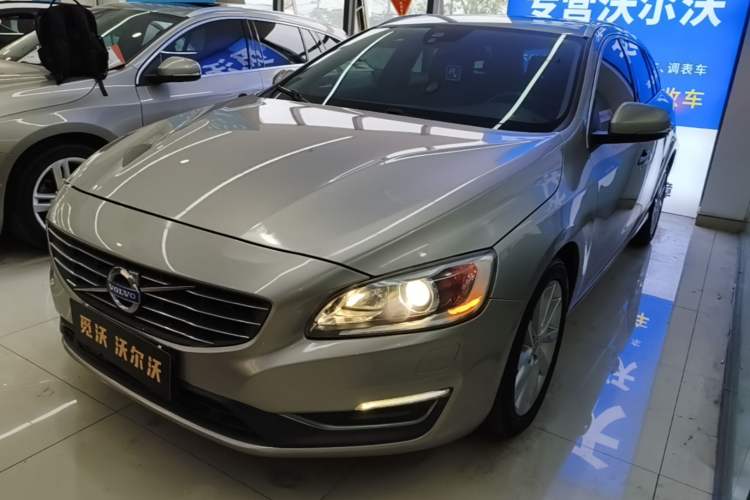 Used Volvo V60 2015 T5 Zhiyi Edition Guazi used car, China used car export, Used car for sale, Used cars, Cheapest cars for sale