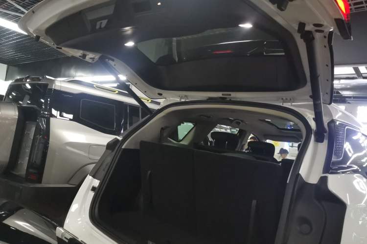 Used JETOUR Shanhai Shanhai L9 2024 1.5TD 2DHT Max 7-Seater
