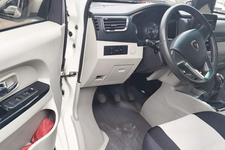 Used Jinbei New Hiace S 2019 1.5L Van Wealth Edition China VI SWC15M Driver Seat