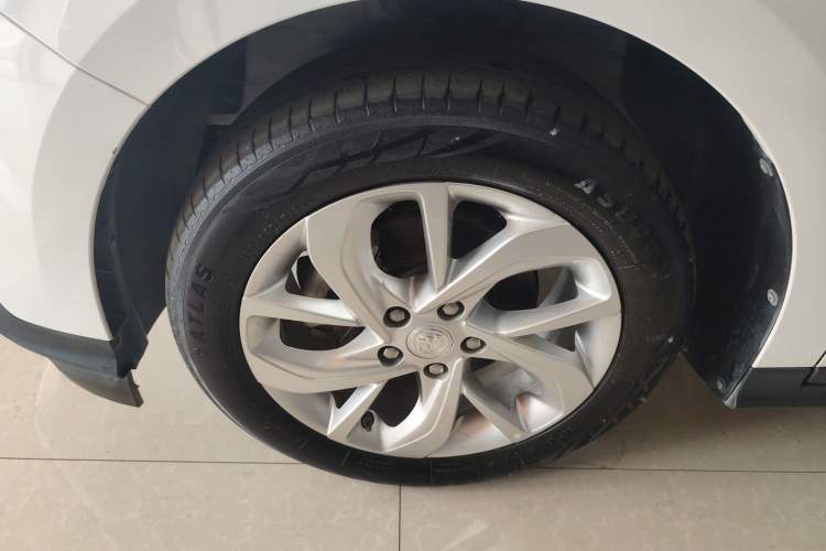 Used Buick Velite 6 2023 Revised Version 430 km Range – Commuter Edition