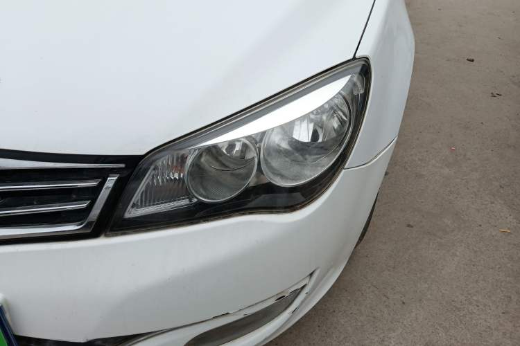 Used Roewe 350 2014 1.5L Manual Xunchi Edition
