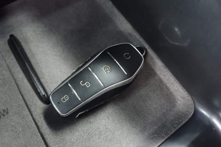 Used BYD Song L EV 2025 Intelligent Driving Version 662 km LiDAR Excellence Edition