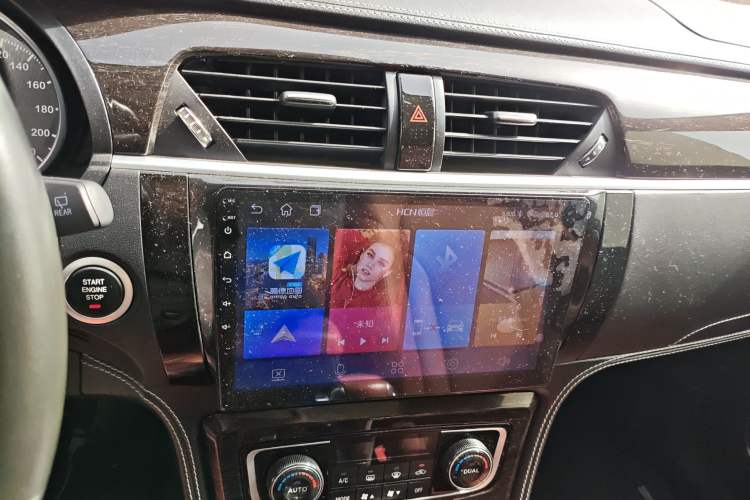 Used Zotye T600 2015 2.0T DCT Prestige Edition Audio And AC Panel