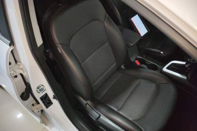 Used Hyundai Elantra (6th Generation / Lingdong) 2016 1.6L Automatic ZhiXuan – Elite Version