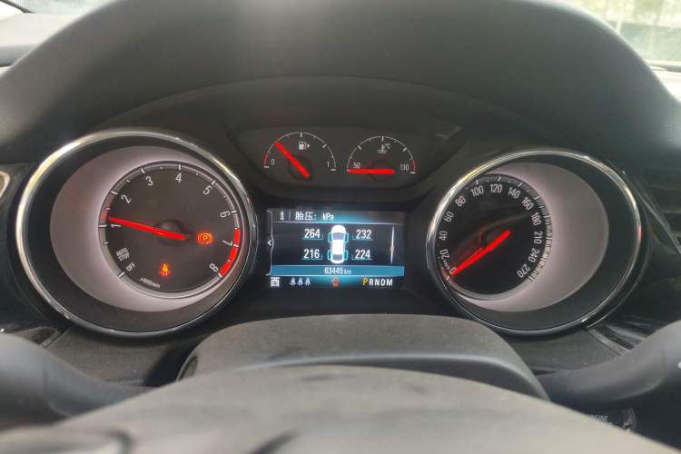 Used Buick Regal 2017 20T Elite Edition Instrument Cluster