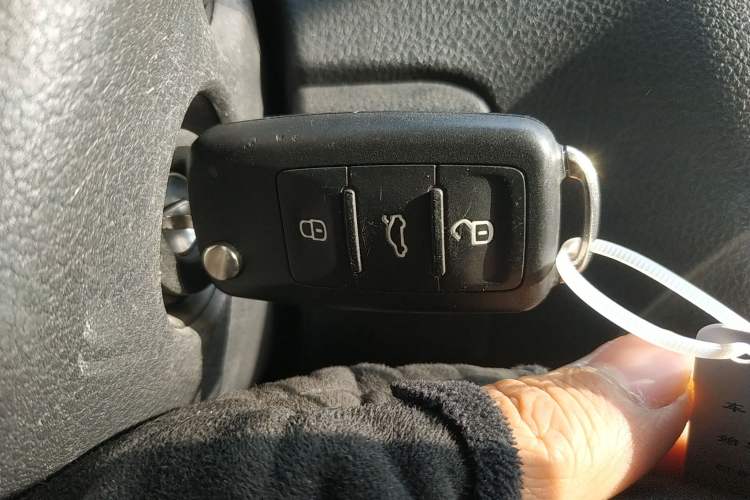 Used Volkswagen Polo 2018 1.5L Automatic Enjoyment Model Vehicle Key