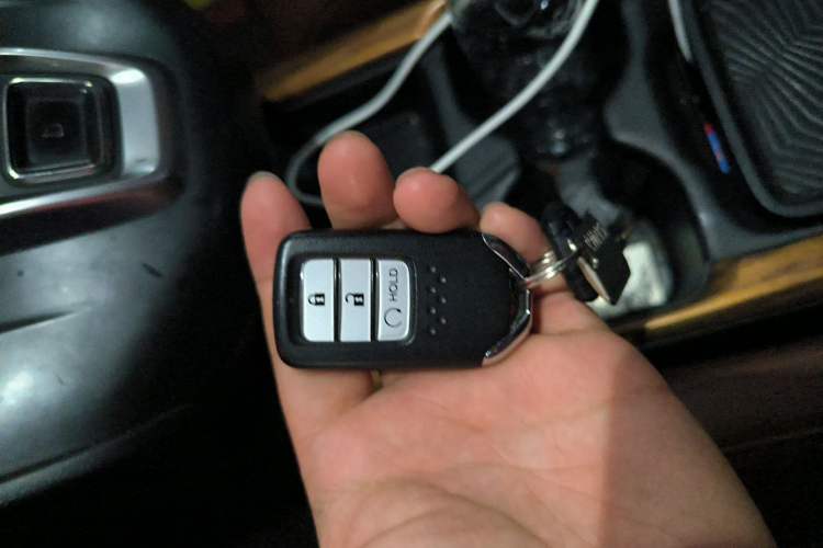 Used Honda CR-V 2017 Hybrid 2.0L Pure Drive Edition
