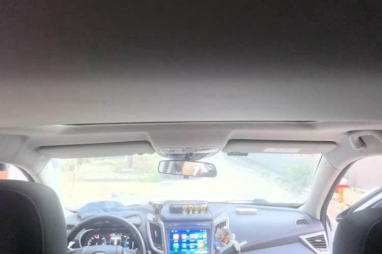 Used CHANGAN CS75 2017 Shangkui Edition 1.5T Automatic Fengyue Model Headliner