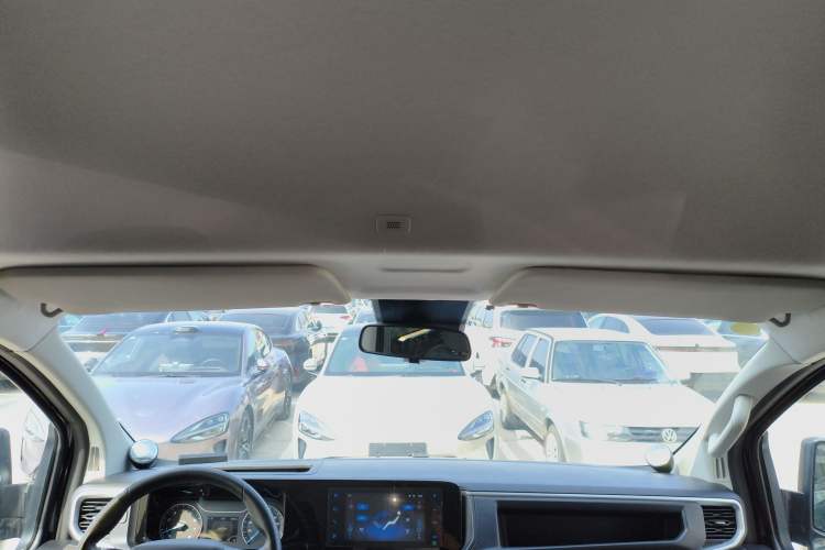 Used Ford Transit 2023 2.0T Gasoline Automatic Multi-Function Commercial Vehicle Mid-Drive Mid-Roof 5/6 Seats