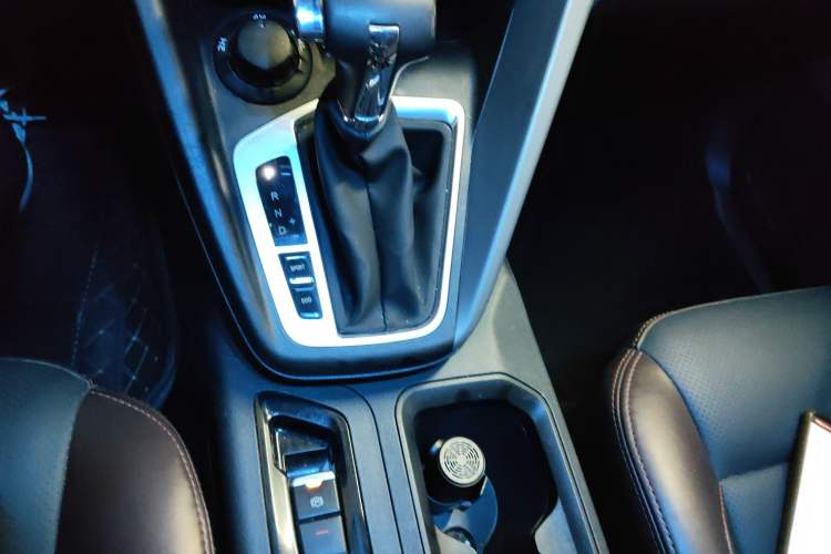 Used Chana F70 2021 2.4T Gasoline Automatic 4x4 Executive Version Standard Wheelbase 4K22D4T
